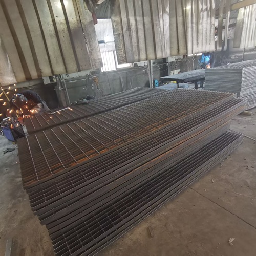 鋼格柵安裝方式背后的選品密碼：匹配不當(dāng)將付出沉重代價