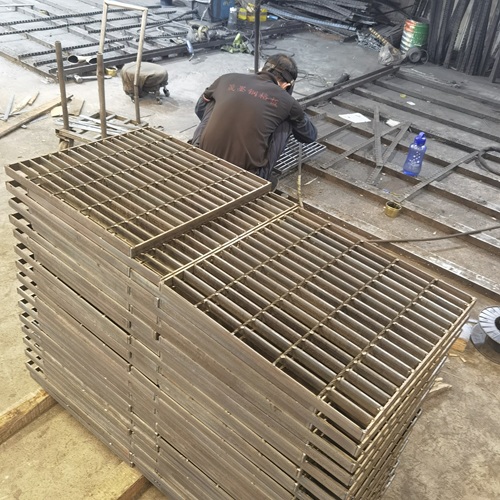 鋼格板防腐處理不到位，后期吃大虧